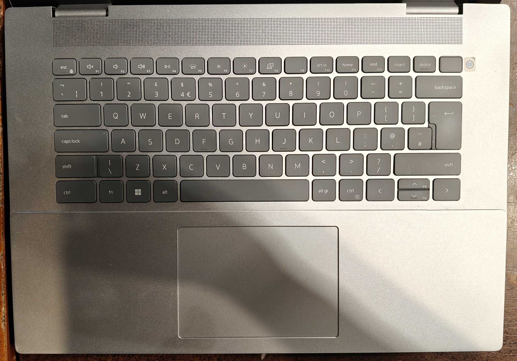 Dell Inspiron 16 Plus/7630/i7-13620H/RTX 4060/SSD NVMe 1TB/16GB RAM