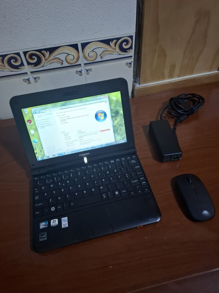 Toshiba NB200 disco ssd webcam