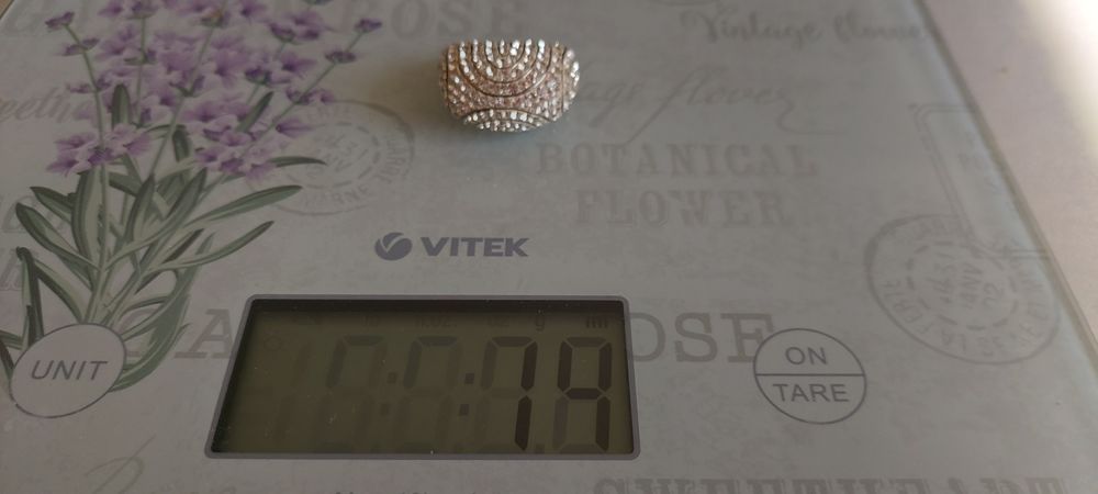 Серебрянный перстень с цирконием