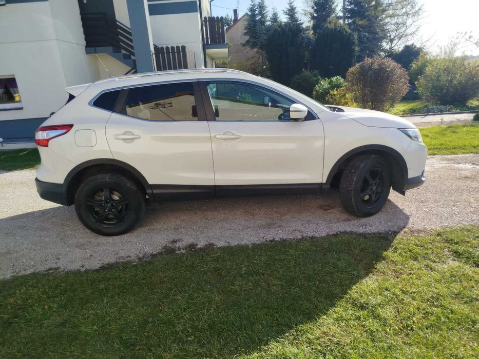 Nissan Qashqai      2016