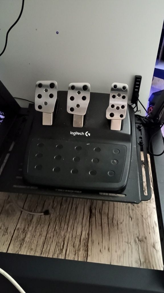 Kierownica Logitech g29 + pedały + f1 mod + oryginalna obręcz