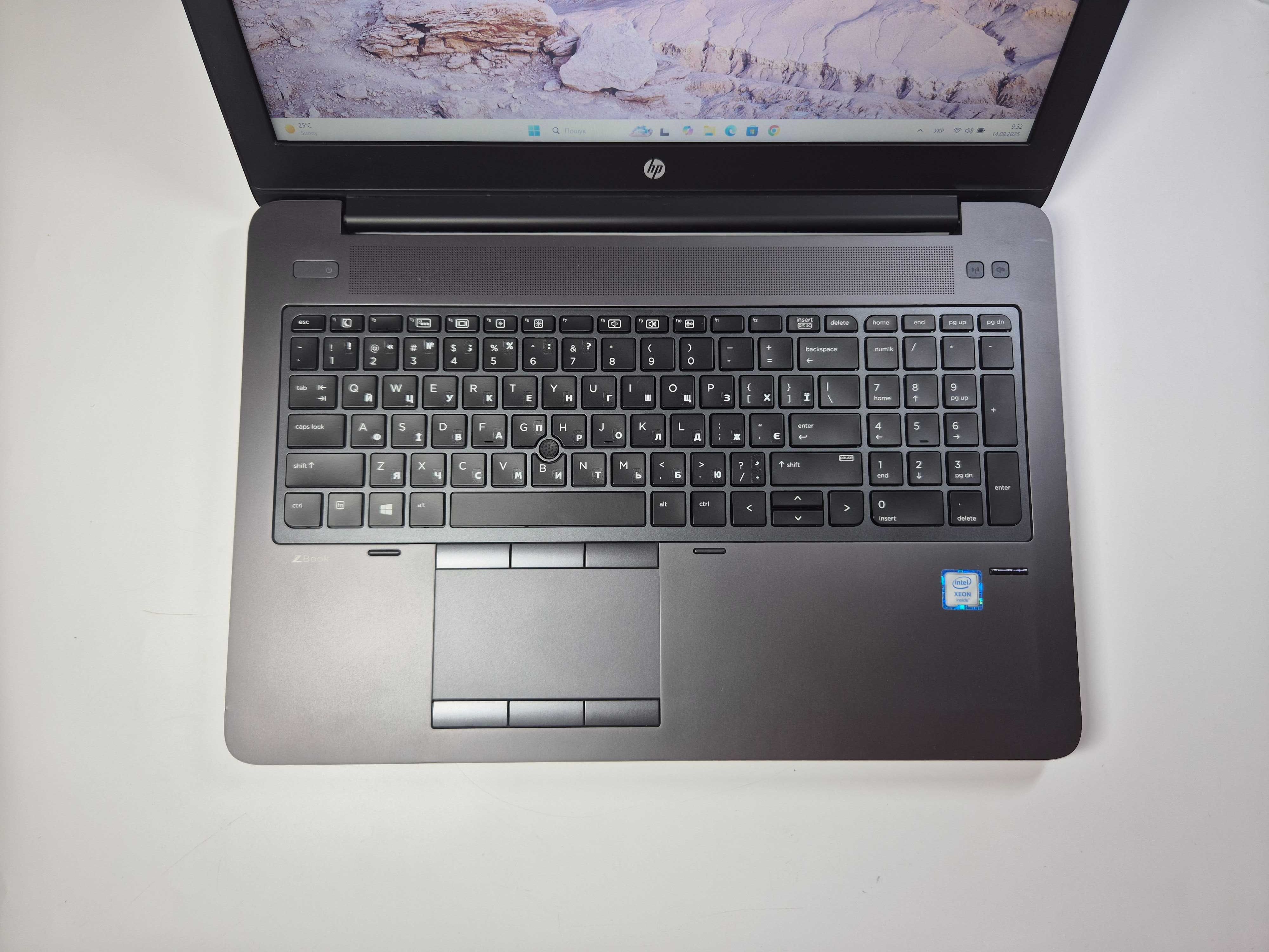 HP Zbook 15 G3 15,6' FHD Xeon E3-1545, RAM 32 Gb, SSD 256 +1Tb, M2000