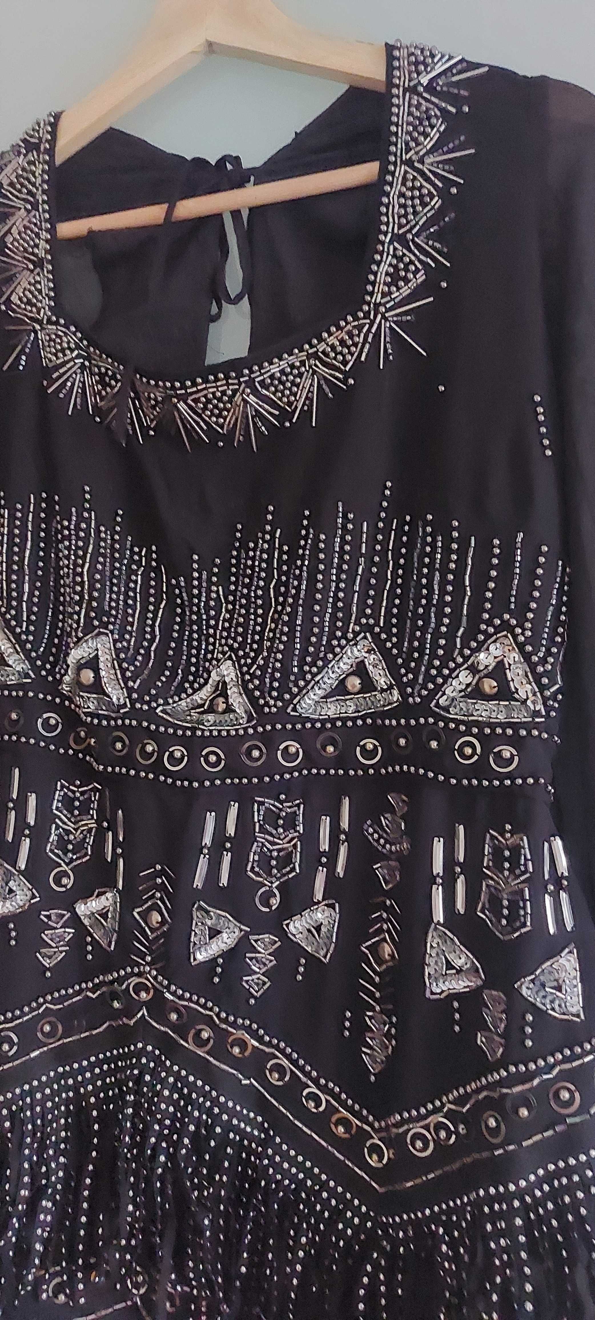 Czarna sukienka mini w stylu boho cała zdobiona dżetami ASOS