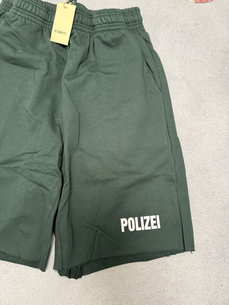 шорты Vetements Polizei green shorts S M L