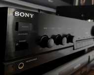 Wzmacniacz SONY z pilotem ( TA-F117R + pilot RM-S310 )