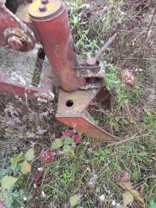 Плуг 5-ти корпусний на тонкому брусі