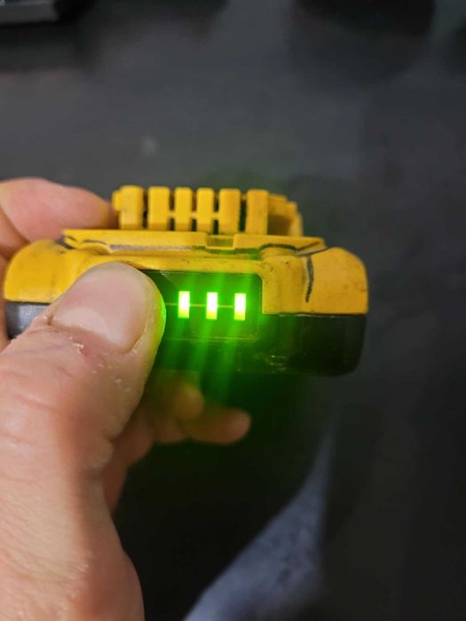 Bateria Dewalt 18V 2ah