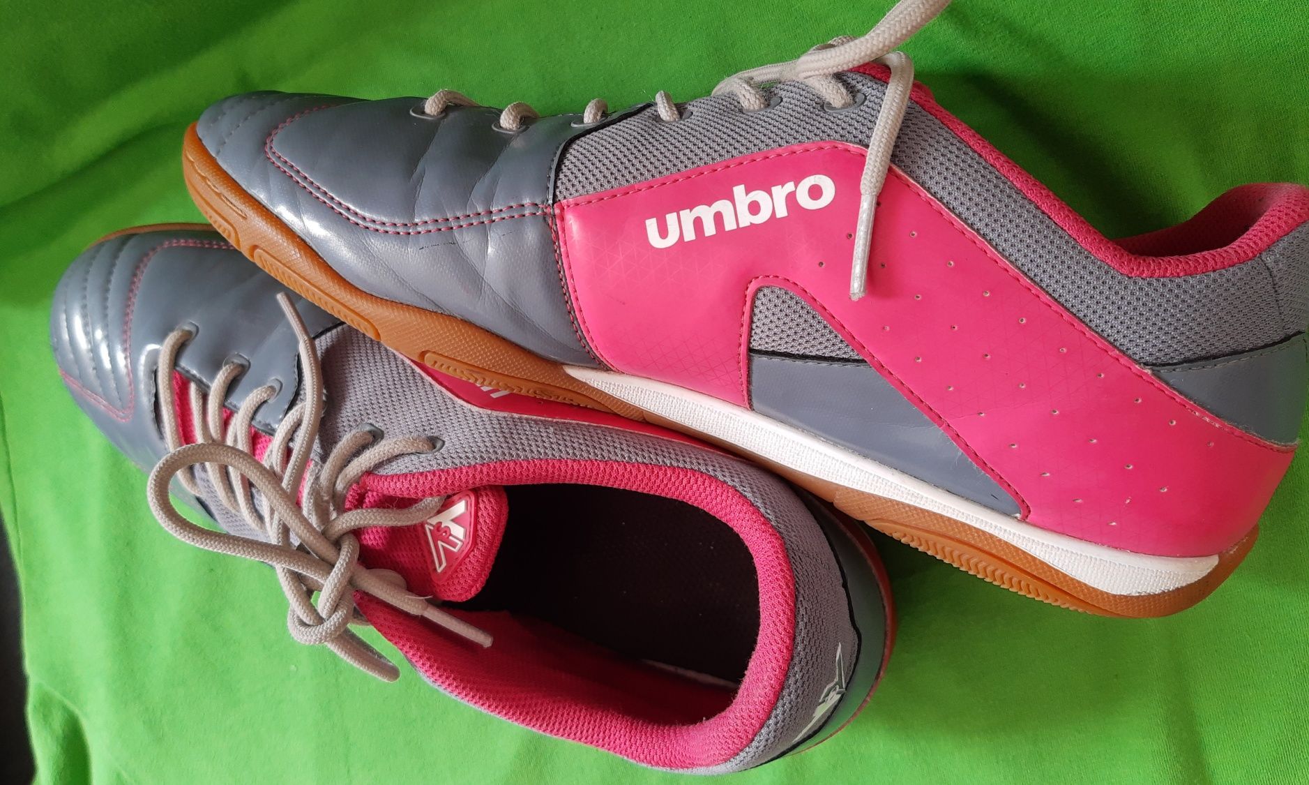 Buty Umbro halówki skóra42 43 44 r28-285 stan bdb