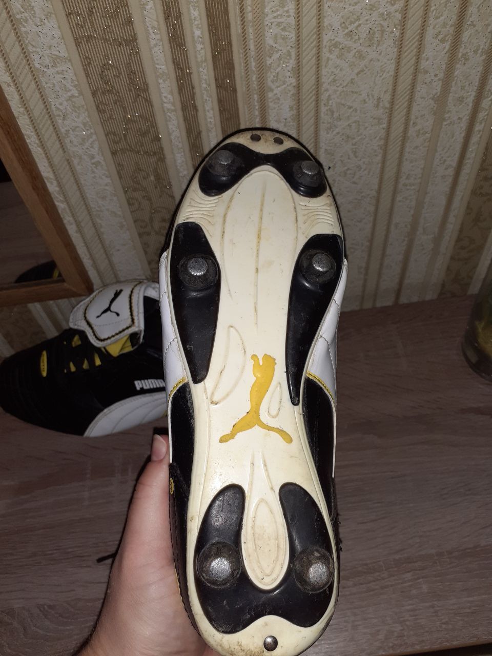 Продам бутси PUMA оригинал кожа