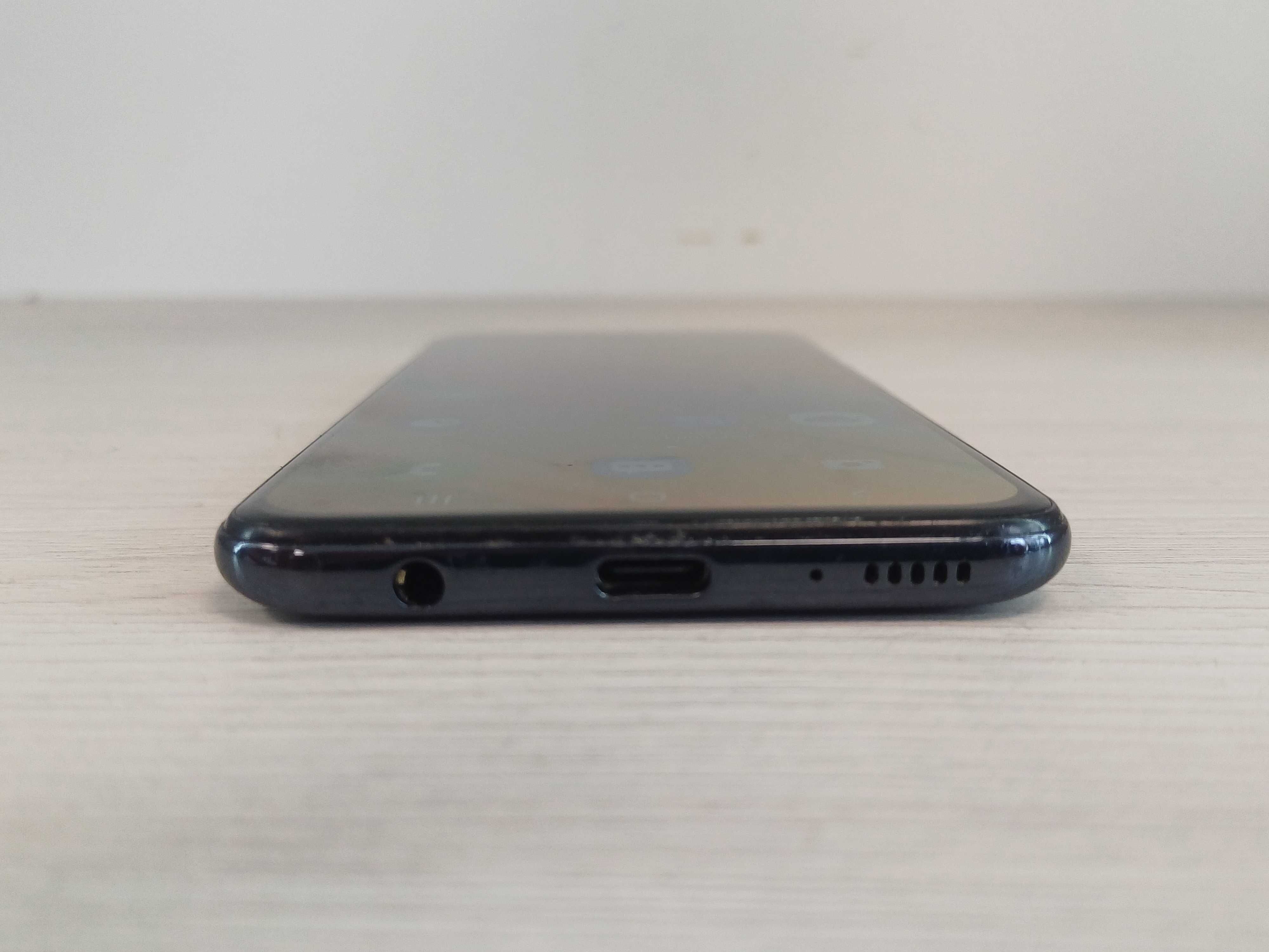 Smartfon SAMSUNG Galaxy A40 4/64GB 5.9" wielokolorowy SM-A405