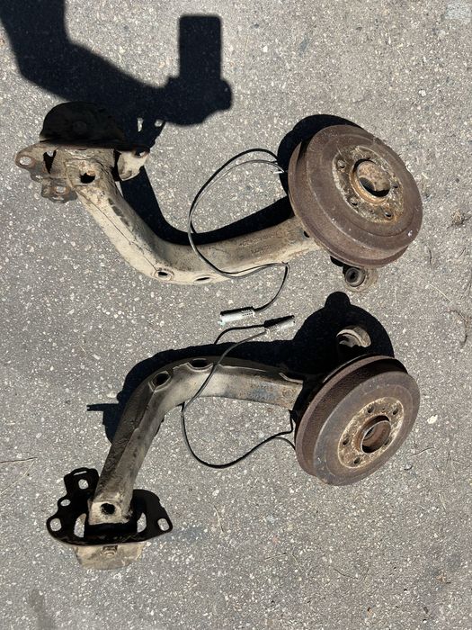 Цапфа (ричаги задні) е36