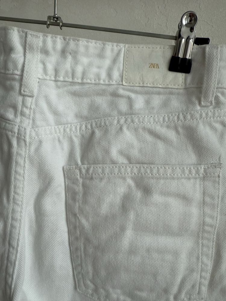 Бермуди жіночі zara