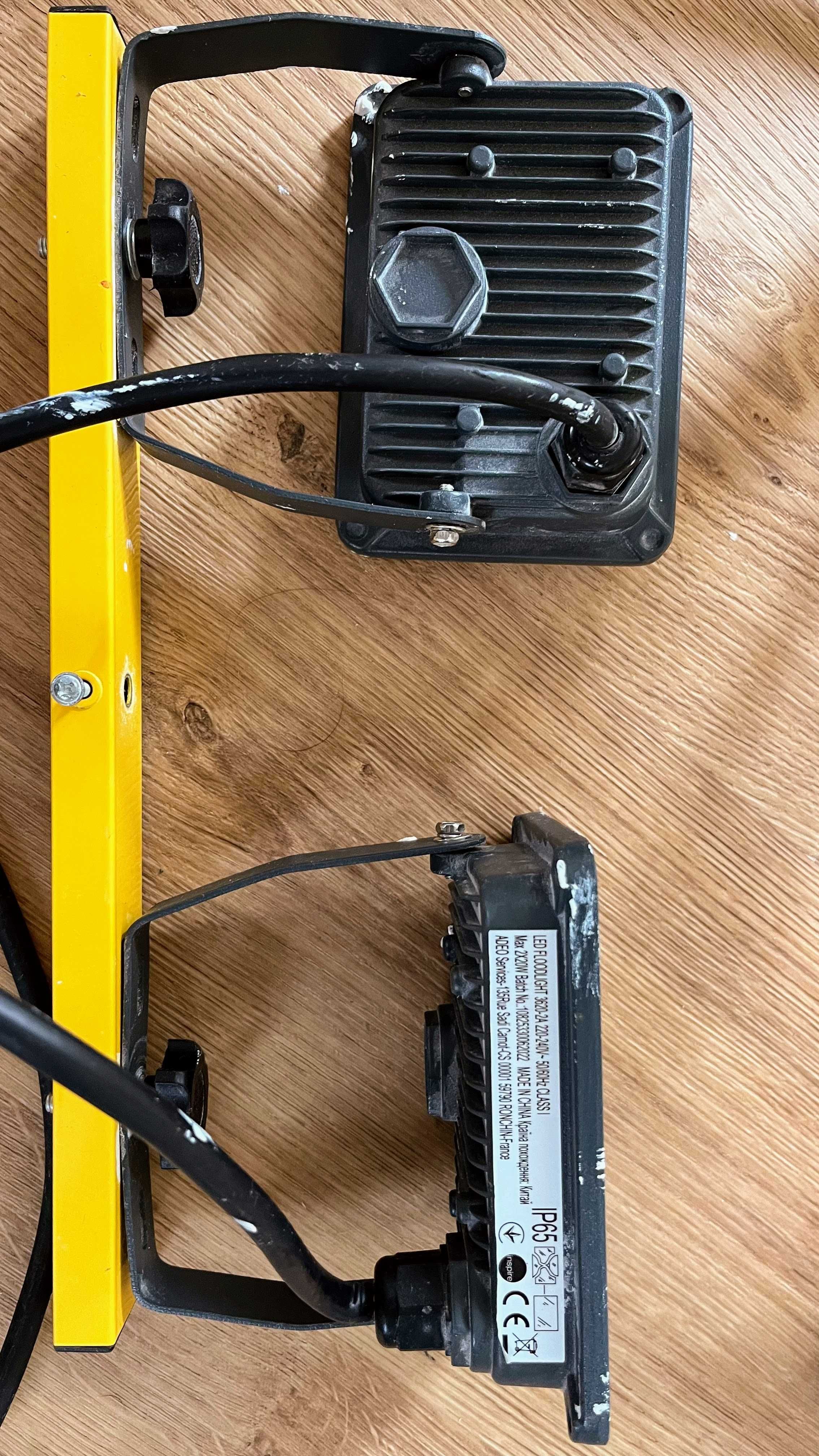 Naświetlacz LED na statywie 2x40W IP65 6400 K
