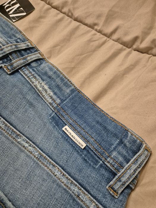 Джинси ZARA жіночі. Р-р 48. Нові.