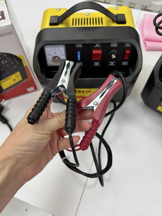 Продам зарядний пристрій Pulso BC-40100 6-12В, 10A (BC-40100)