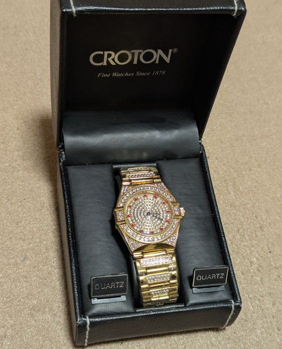 Годинник Croton кварцевий механізм