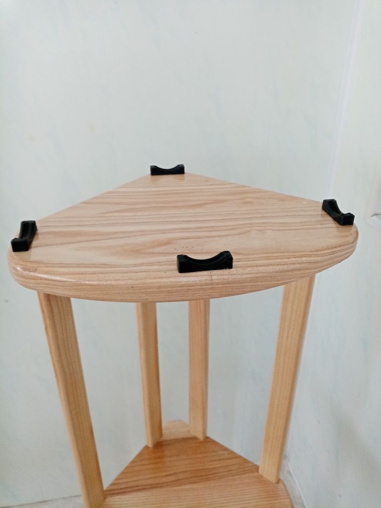Полка угловая из ясеня