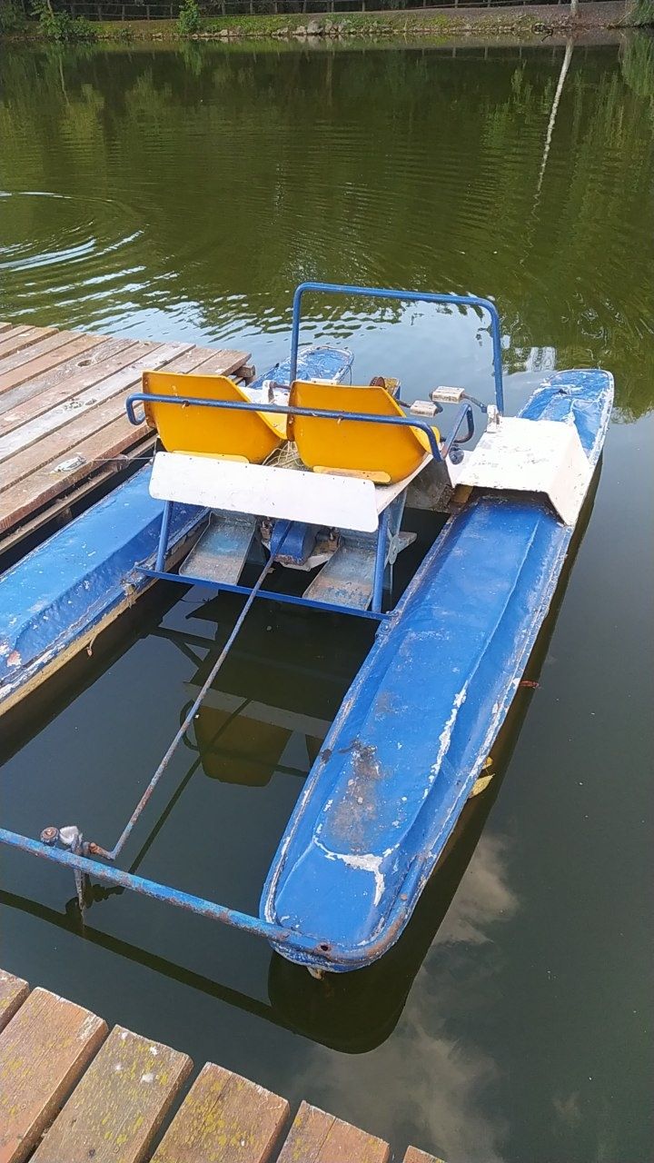 Продамо катамаран , човни , альтанкиь(бесідки) та багато іншого