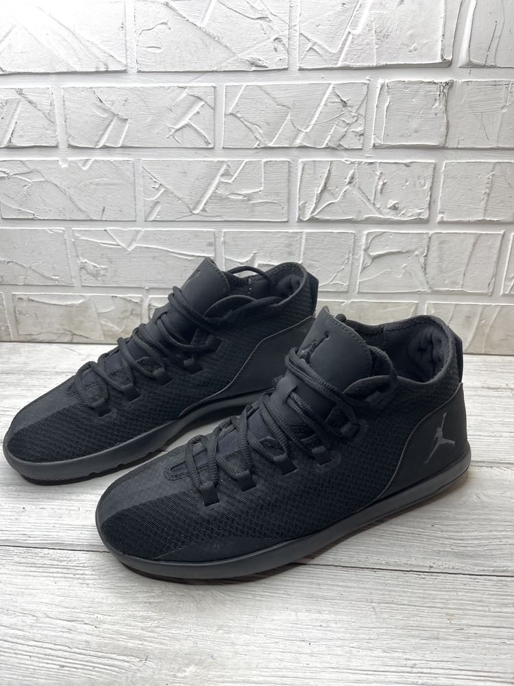 кроссовки черные Nike Jordan air