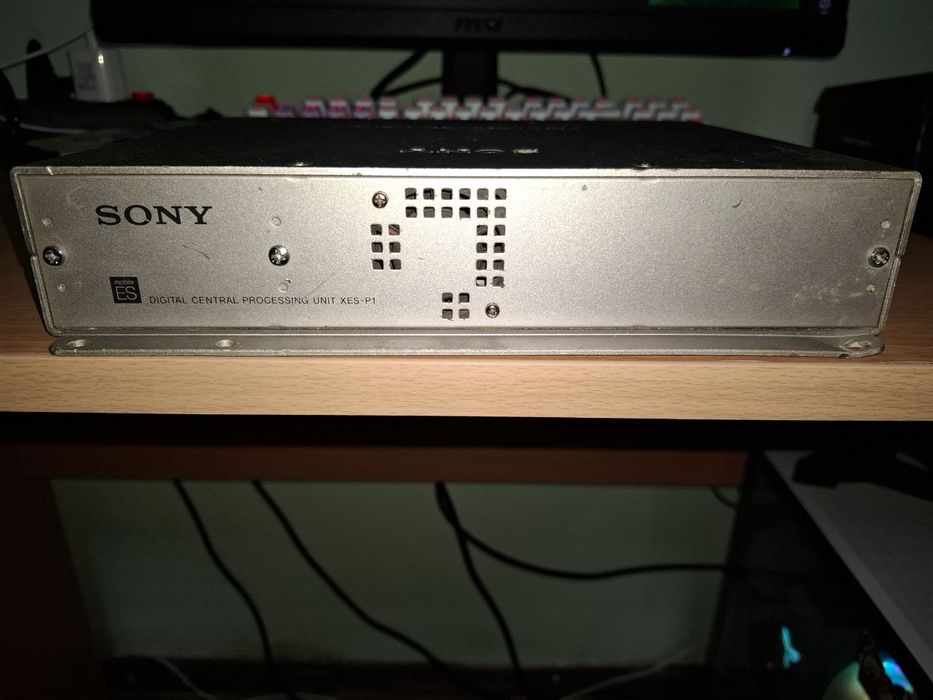 Цифровий процесор SONY XES-P1