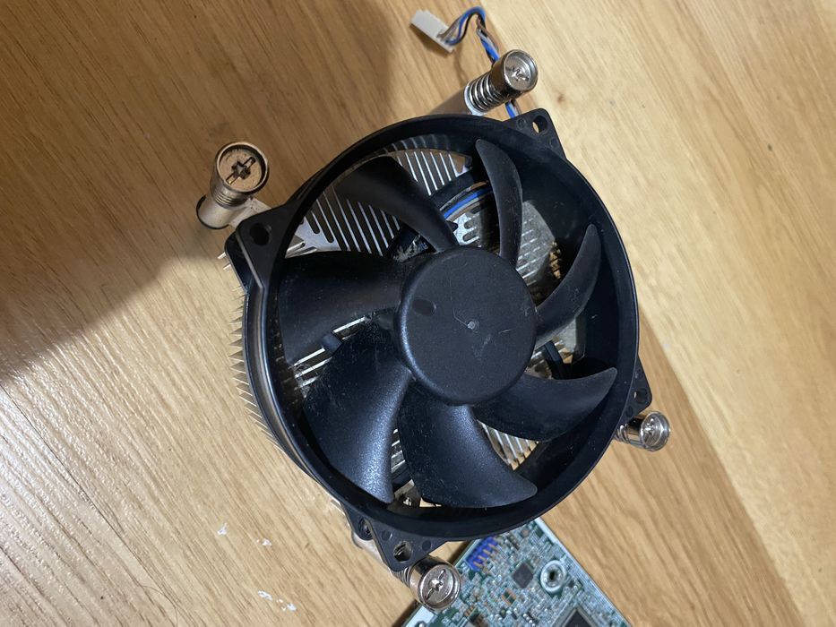 Płyta główna Nuvoton HP LGA1150, RAM 16GB, chlodzenie CPU HP