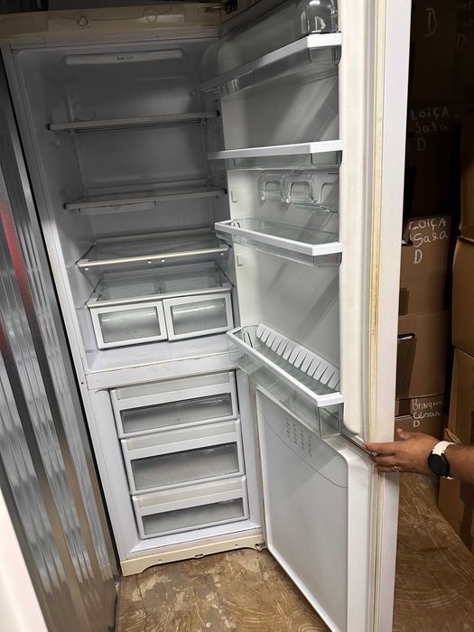 Frigorífico combinado Ariston Hotpoint