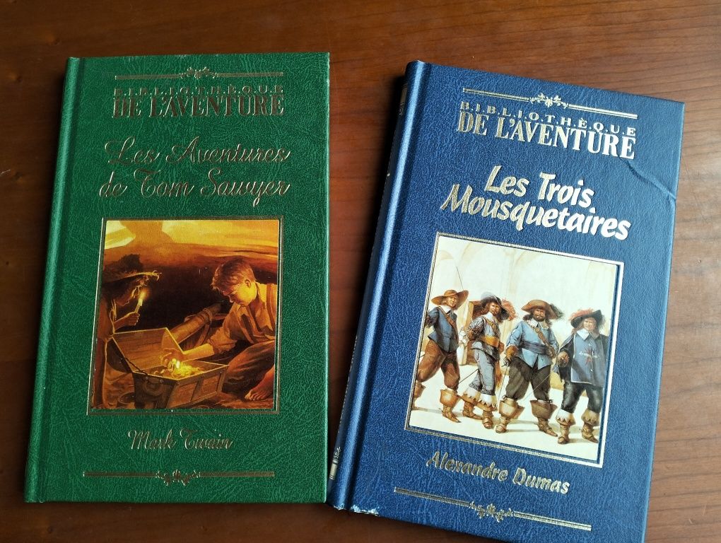 Livros Três Mosqueteiros/Tom Sawyer em francês