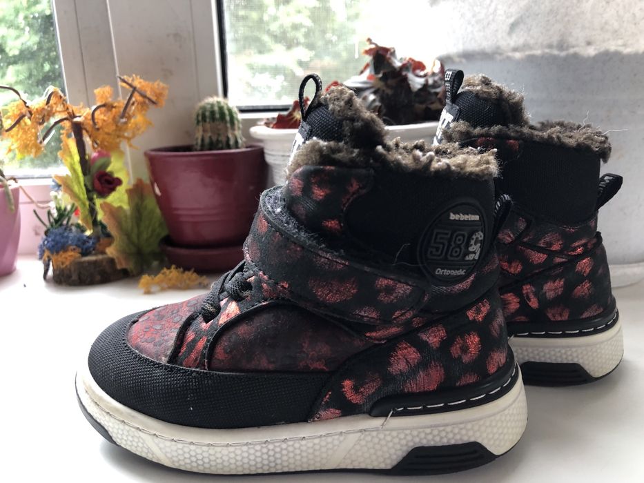 Зимние сапожки на девочку