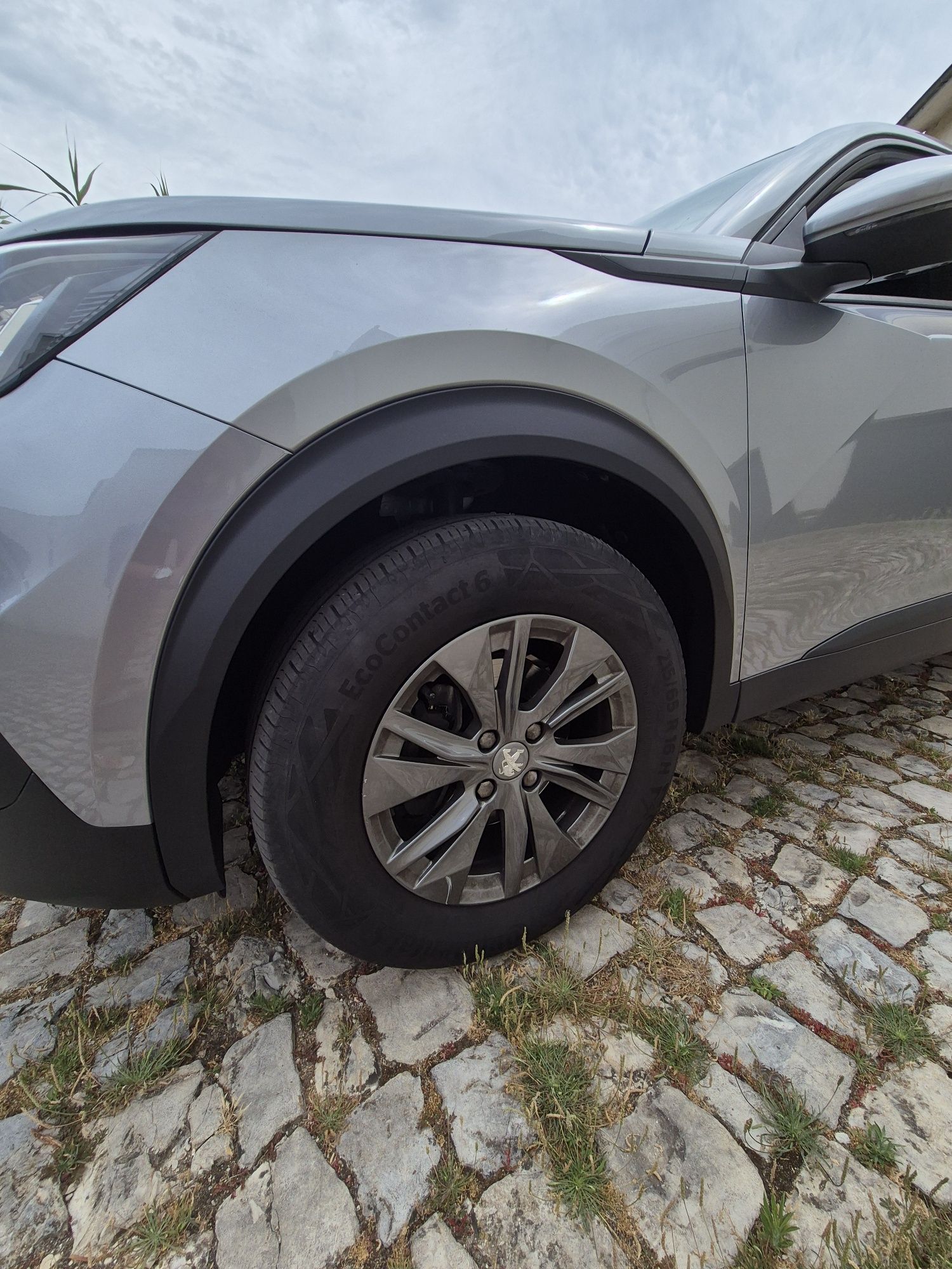 Peugeot 2008 Pure Tech