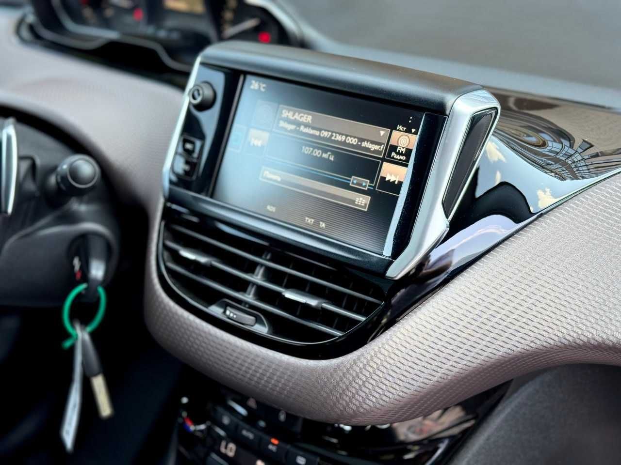 Продам  Peugeot 2008 2016. Можна в розстрочку, під викуп.