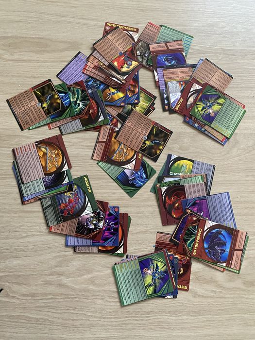 Bakugan картки ігрові