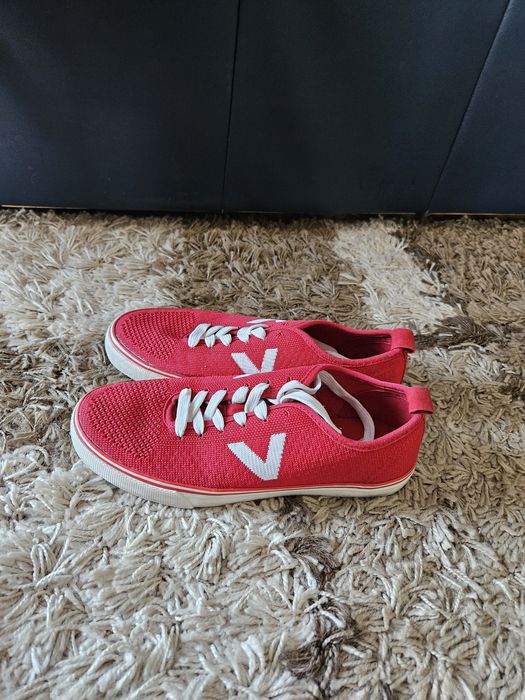 Czerwone trampki Vty