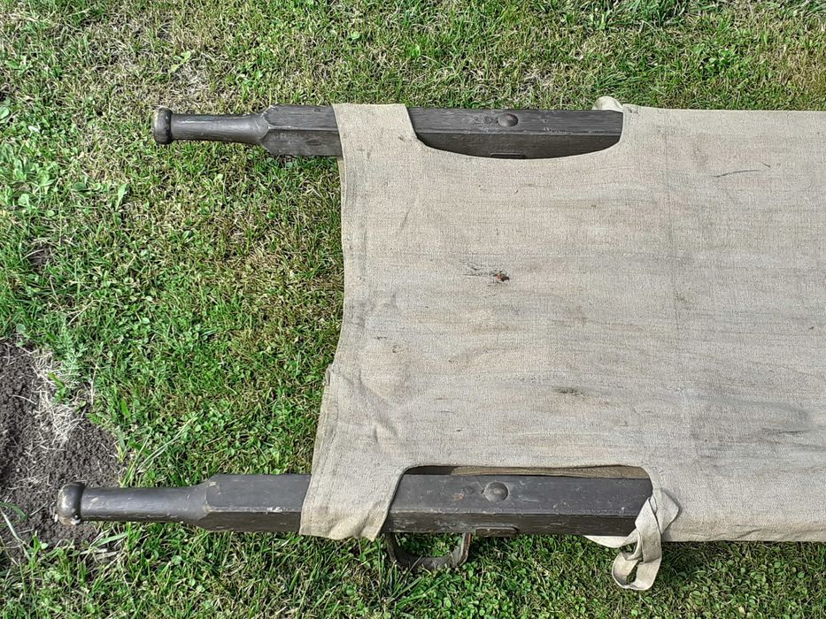 Zabytkowe nosze-II wojna światowa