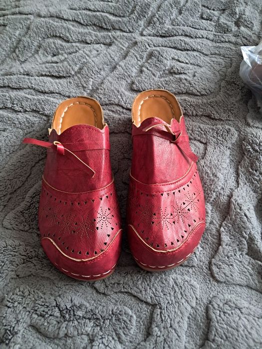 Nowe,wygodne klapeczki