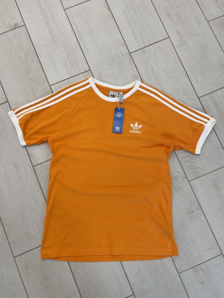 Футболка adidas