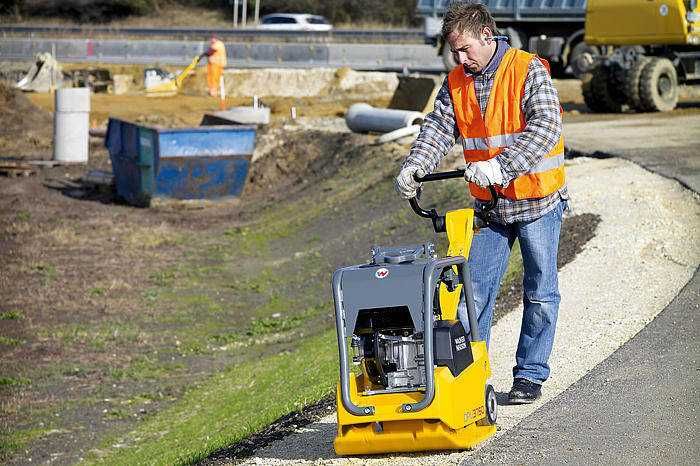 Wynajem Zagęszczarek Rewersyjnych Wacker Neuson DPU 3750