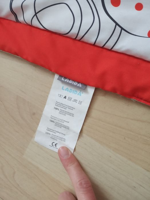 Mata kontrastowa edukacyjna dla niemowlaka