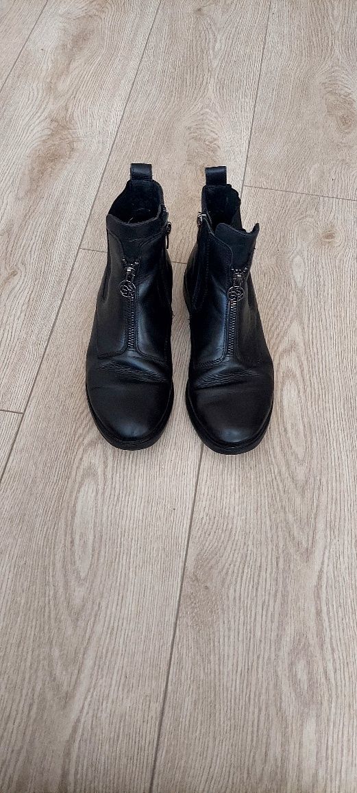 Buty/ Botki/ Lasocki/ Skorzane/ rozmiar 38/30zl