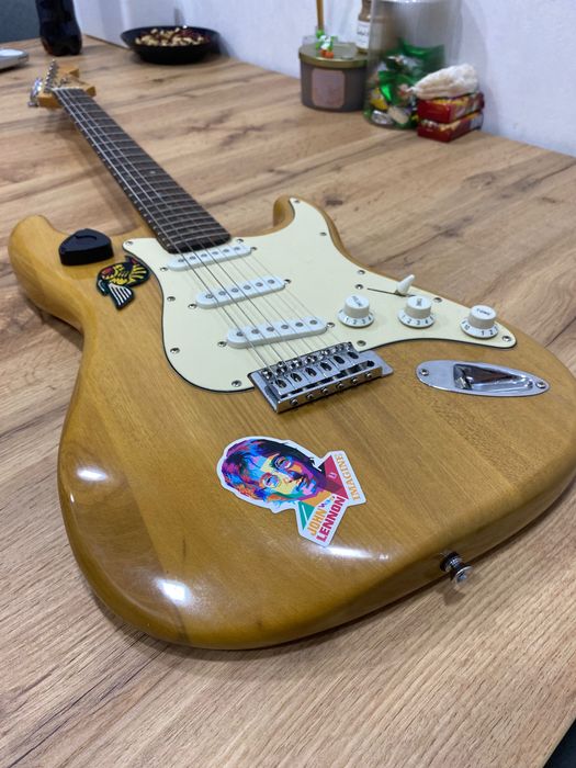 Продам гітару в гарному стані!