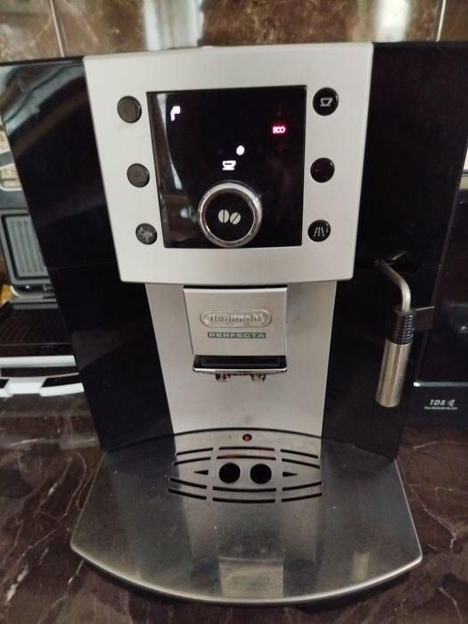 Кавоварка delonghi perfecta