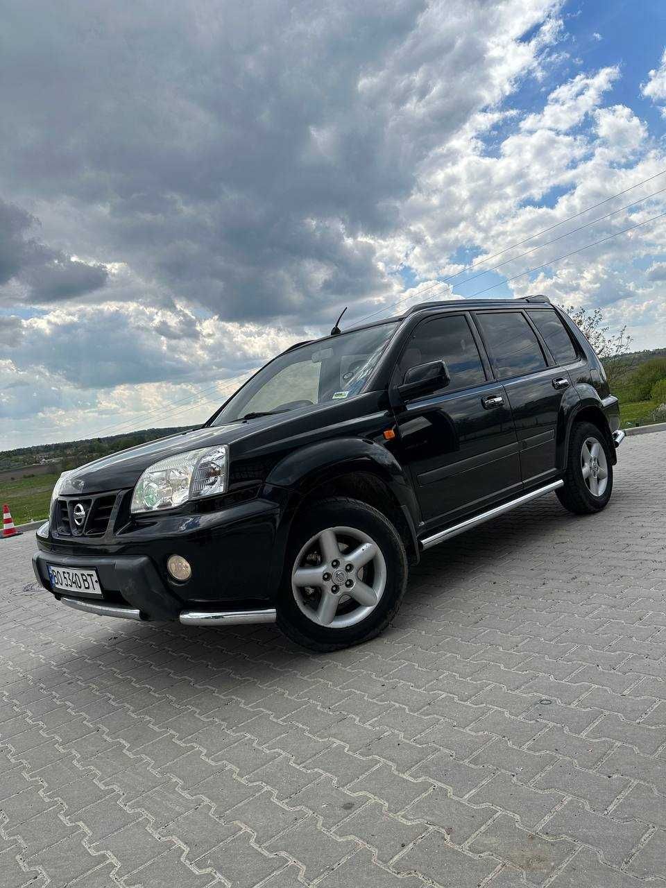 Nissan X-Trail 2.2 TDI 4×4 в гарному стані сів поїхав