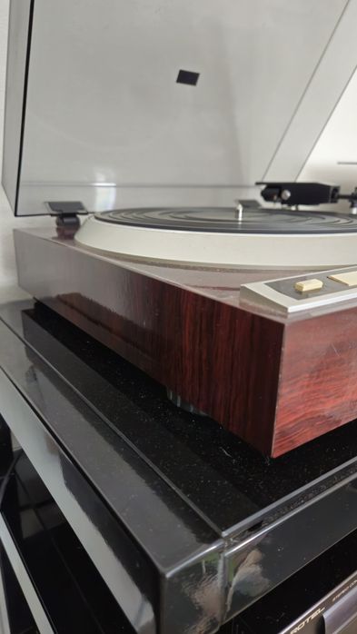 Gira discos Denon DP-37F