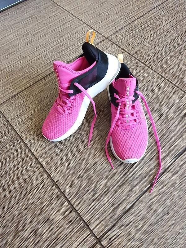 Кросівки Nike Air Max Bella Tr 2, оригінал