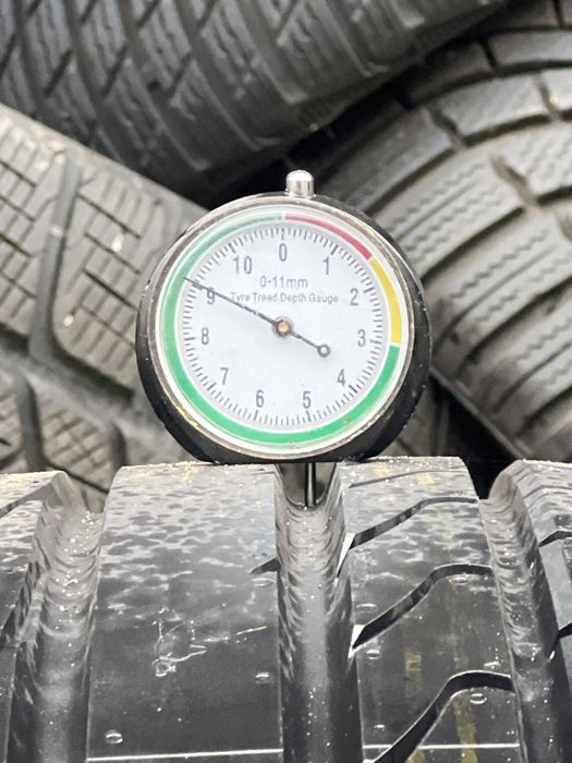 *Opona Bridgestone 255/55/19