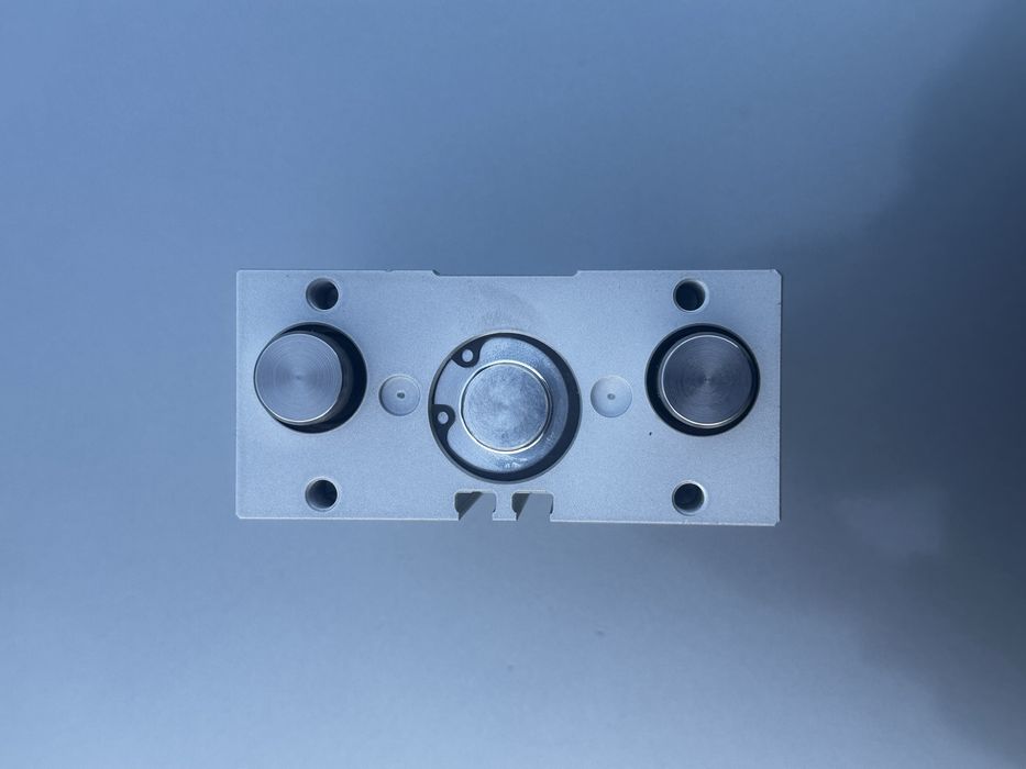 Siłownik z prowadzeniem Festo DFM-25-25-P-A-GF
