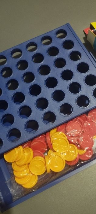 Jogo Connect 4 para 3 anos +