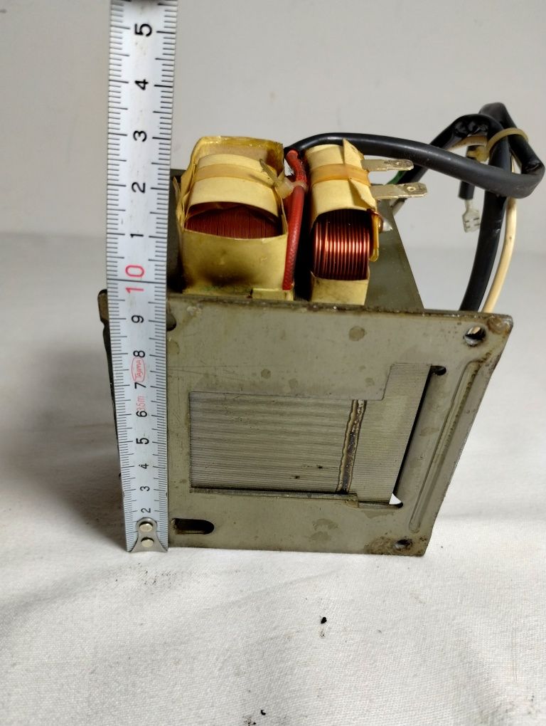 Transformator 4.5kg z mikrofalówki S830 -230-5