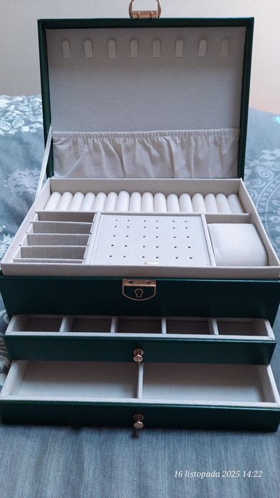 Szkatułka na biżuterię 3 poziomowa, butelkowa zieleń