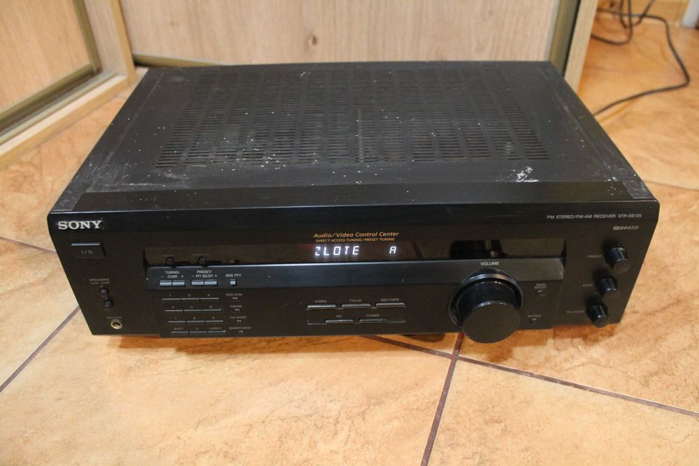 Amplituner Sony STR-DE 135