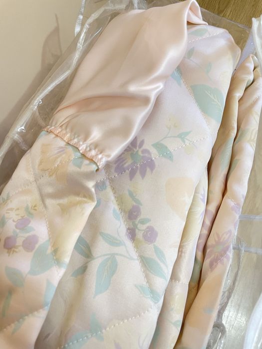 Персикове покривало на ліжко з фігурними подушками, Туреччина